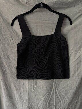 Basic staple! Black Tank top Size small